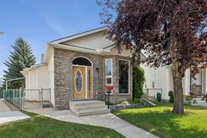 246 Mt Lorette Place SE, Calgary, Alberta T2Z 2L9