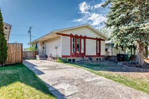 7807 20A Street SE, Calgary, Alberta T2C1M7