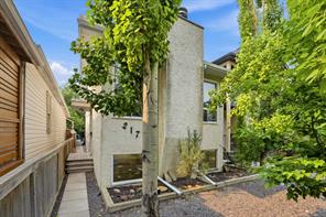 217 23 Avenue NE, Calgary, Alberta T2E 1V8