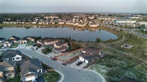25 Lakes Estates Circle, Strathmore, Alberta T1P 1L8