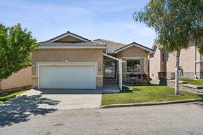 42 Scimitar Circle NW, Calgary, Alberta T3L 2C8