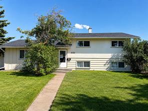 8432 Elbow Drive SW, Calgary, Alberta T2V 1K8
