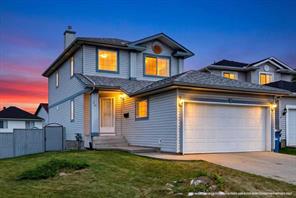 74 Anaheim Gardens NE, Calgary, Alberta T1Y 7C8