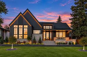 2608 13 Avenue NW, Calgary, Alberta T2N 1L9