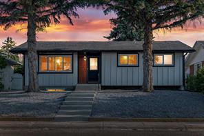 808 Avonlea Place SE, Calgary, Alberta T2H 1W3