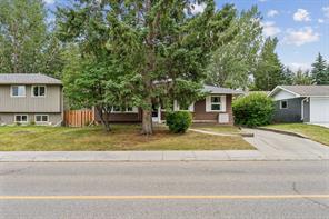 3131 Oakwood Drive SW, Calgary, Alberta T2V 0K2