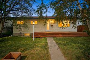 7935 Huntwick Hill NE, Calgary, Alberta T2K4G9