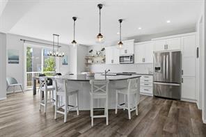 25 Yorkville Green SW, Calgary, Alberta T2X4J8