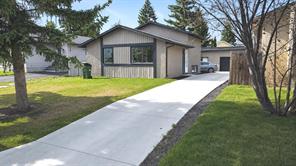6420 26 Avenue NE, Calgary, Alberta T1Y 3V1