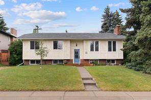 195 Lake Wapta Rise SE, Calgary, Alberta T2J2N4