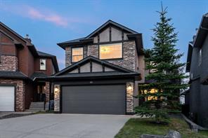 10 Aspen Stone Mews SW, Calgary, Alberta T2H 5Z1