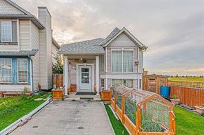 55 San Diego Manor NE, Calgary, Alberta T1Y 7B6