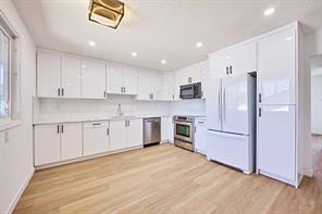 3644 Dover Ridge Drive SE, Calgary, Alberta T2B 2B4