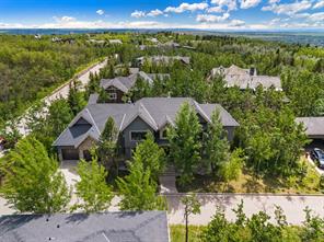 136 Posthill Drive SW, Calgary, Alberta T3H 0J1