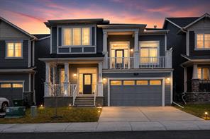 142 Yorkstone Way SW, Calgary, Alberta T2X 4S2