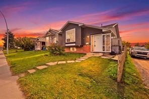 11 Martinwood Road NE, Calgary, Alberta T3J 3G6