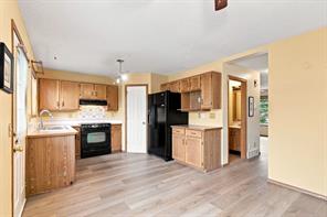 219 Coral Springs Circle NE, Calgary, Alberta T3J3P7