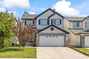 125 Cougarstone Manor SW, Calgary, Alberta T3H5N4