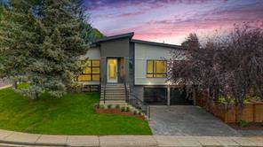 4912 Carney Road NW, Calgary, Alberta T2L1E8