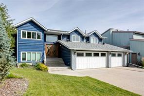 32 Bow Village Crescent NW, Calgary, Alberta T3B 4X2