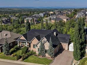 206 Fortress Manor SW, Calgary, Alberta T3H 4Z2