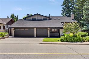 1215 Varsity Estates Drive NW, Calgary, Alberta T3B 4P1