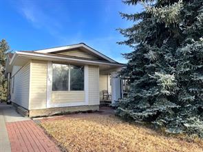 247 Bracewood Road SW, Calgary, Alberta T2W3C2