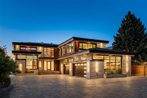 1911 52 Street NW, Calgary, Alberta T3B 1C3